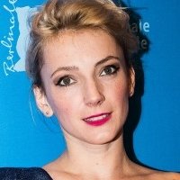 Alexandra Borbely Naakt
