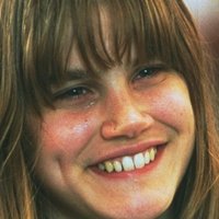 Alison Folland Naakt