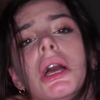 almendra Naakt