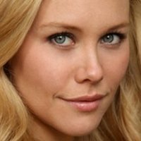 Amanda Baker Naakt