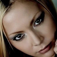 Anna Kazuki Naakt