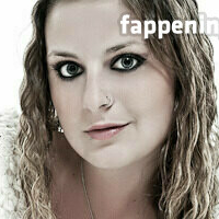 aprilaura Naakt