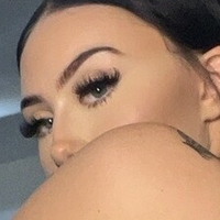 Auhneesh Nicole Naakt