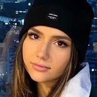 Bela Fernandez Naakt