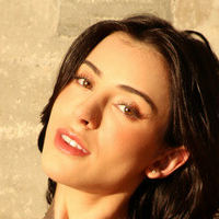 Bella Longuinho Naakt