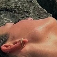 Bentley Mescall Naakt