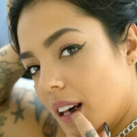 Bre Lovely Naakt