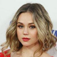 Brec Bassinger Naakt
