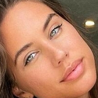Brtmanuela Naakt