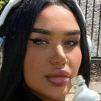 Carmela Habibi Naakt