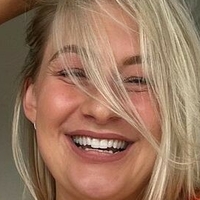 Carys Whittaker Naakt