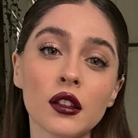 Cemre Baysel Naakt