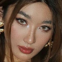 Cher Lee Naakt