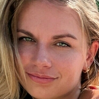 Claire Schroeder Naakt