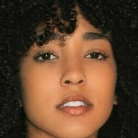 Curlswithv Naakt