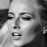 Daniela Bianchi Naakt