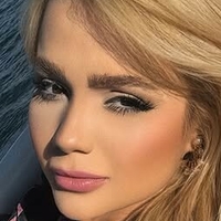 Debora Julia Naakt