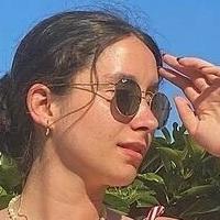 Defne Ergun Naakt