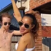 Divine Rapsing Naakt