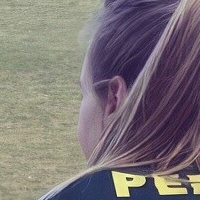 Elise Perry Naakt