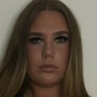 ellierobsxx Naakt