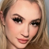 Emilee Raye Naakt