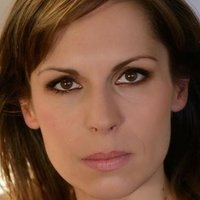 Emilie Colli Naakt