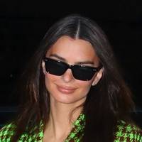 Emily Ratajkowski Naakt