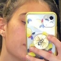 Emmalynn Minassian Naakt