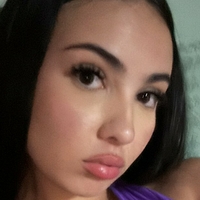 emvlina Naakt
