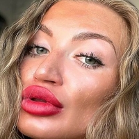 Enrica Ademi Naakt