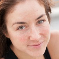 Erin Karpluk Naakt