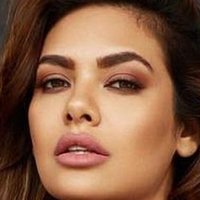 Esha Gupta Naakt