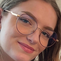 Hailey Davis Naakt