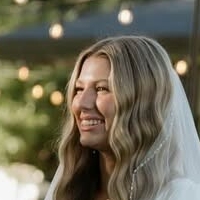 Hailey Johnson Naakt