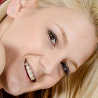 Harper Blondie Naakt