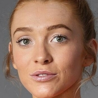 Helen Housby Naakt