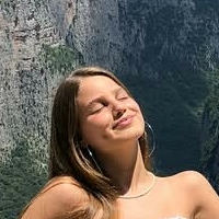 Hila Naakt