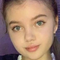 hollymollynextdoor Naakt