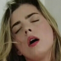 Jess Wolfe Naakt
