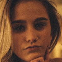 Jessie Benson Naakt