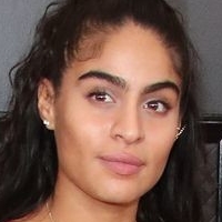 Jessie Reyez Naakt