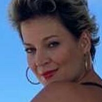 Joice Hasselmann Naakt