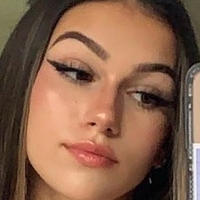 Julia Merekoulias Naakt