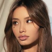 Kaile Goh Naakt