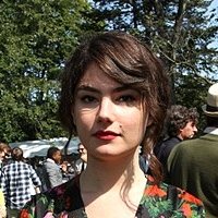 Katie Boland Naakt