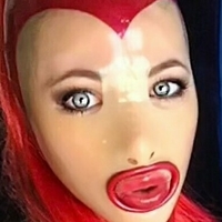 latex-lola Naakt