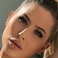 Lena Perthaler Naakt