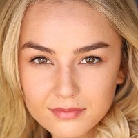 Lexi Ainsworth Naakt