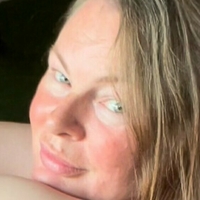 lisahenderson2 Naakt